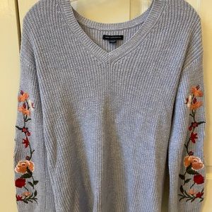 American Eagle Sweater
